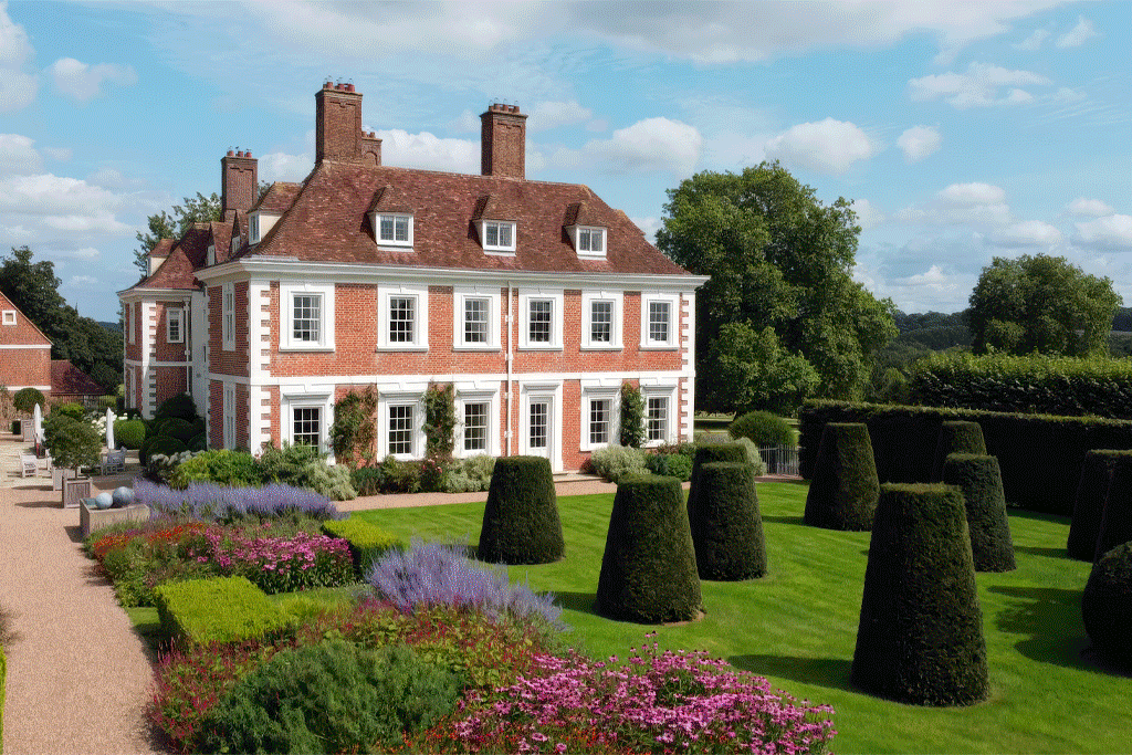 Yotes Court, Leeds Castle, Hever Castle