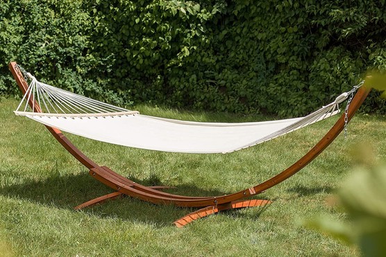 TecTake Wooden Double Hammock - BBC Gardeners' World Magazine